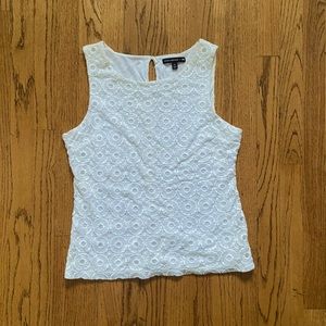 Banana Rebublic Lace Top Size M
